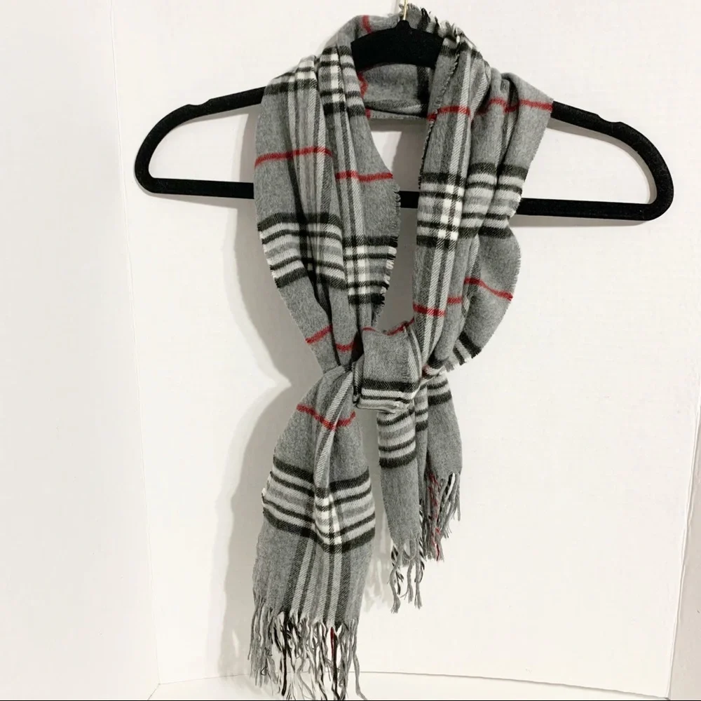 Unbranded Plaid Fringed Gray, Black, Red, and White Soft, Cozy Scarf 🧣Outerwear